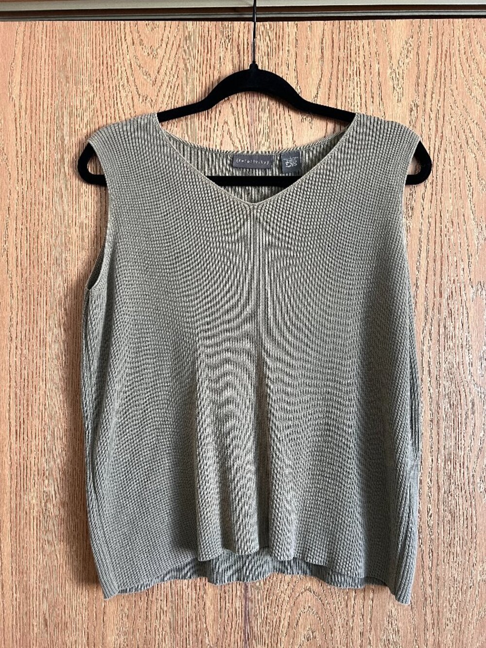 Relativity Ribbed Knit V-Neck Tank Top
